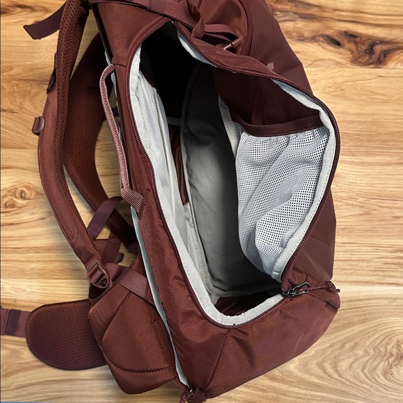 REI Women’s Ruckpack 40L - Picture 8 of 14